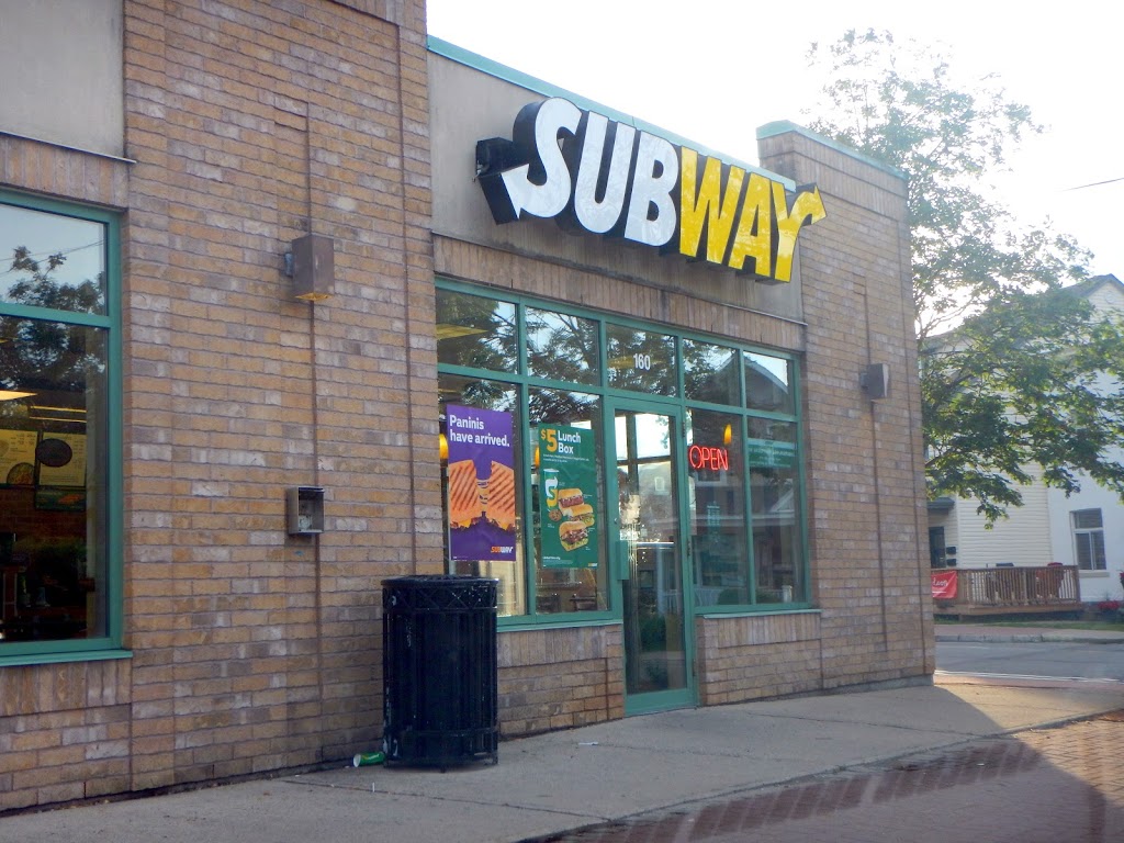 Subway | 160 Beechwood Ave, Vanier, ON K1L 1A9, Canada | Phone: (613) 741-2520