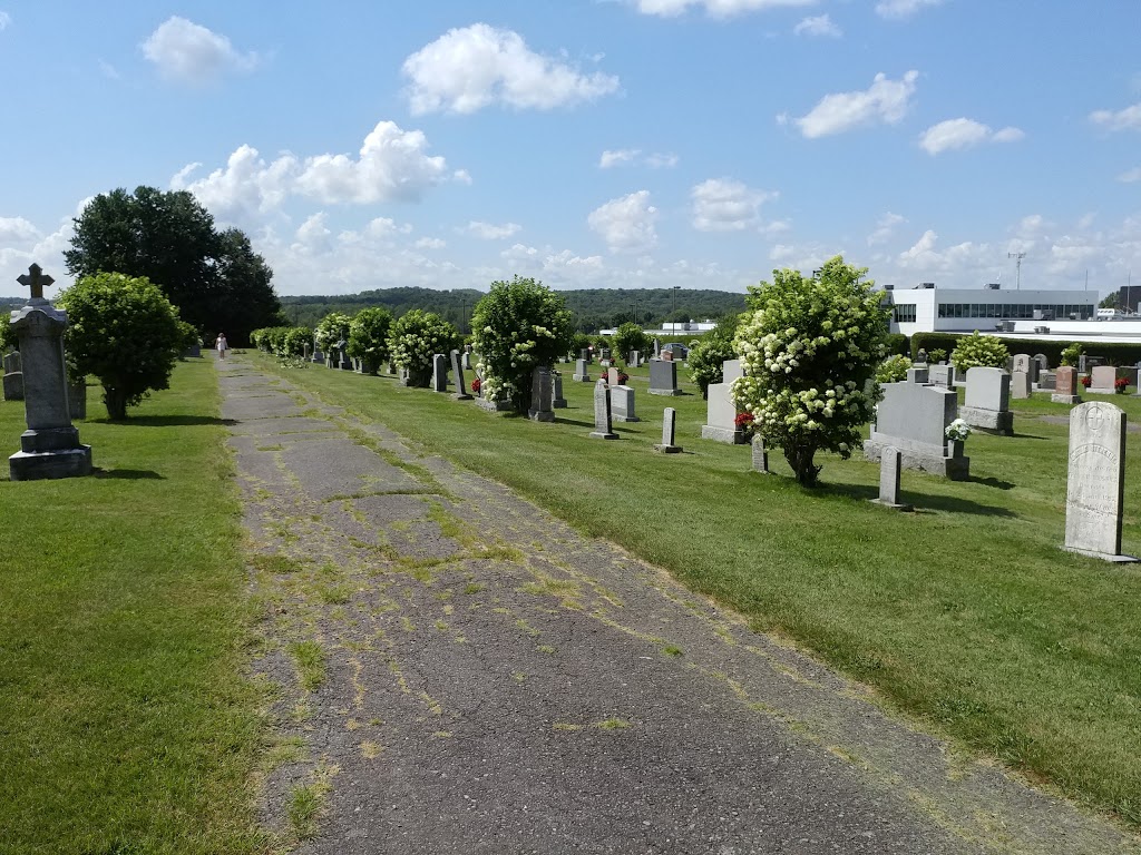 cimetiere de valcourt | Valcourt, QC J0E 2L0, Canada