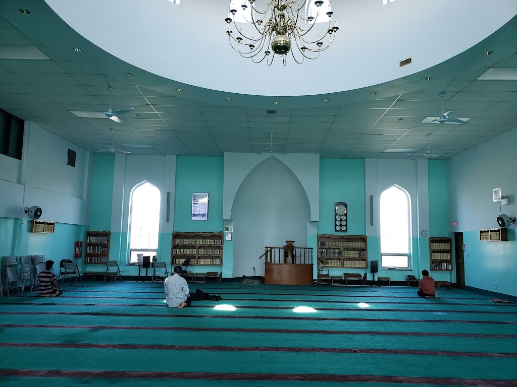 Windsor Mosque | 1320 Northwood St, Windsor, ON N9E 1A4, Canada | Phone: (519) 966-2355