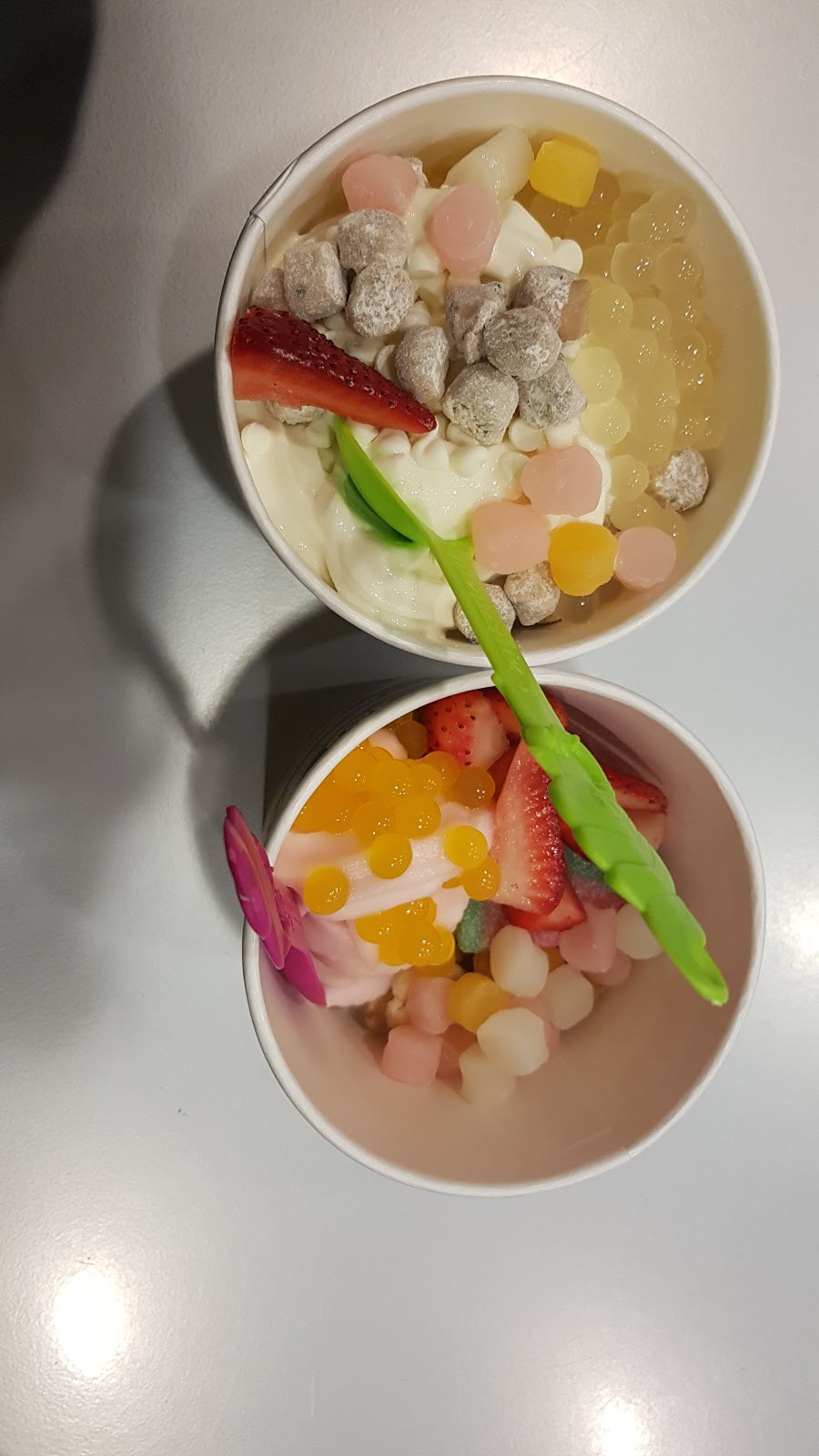 Menchies | 247 King St N #3, Waterloo, ON N2J 2Y8, Canada | Phone: (519) 746-0362