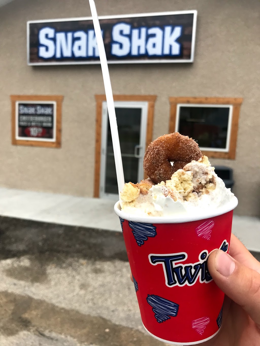 Snak Shak Dairy Bar | 545 Manitoba Ave, Selkirk, MB R1A 0Z1, Canada | Phone: (204) 482-6937