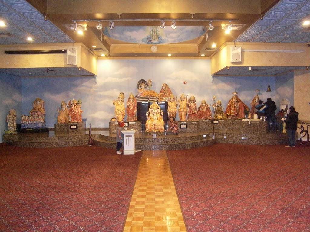 Mississaugas Ram Mandir | 270 Export Blvd, Mississauga, ON L5S 1Y9, Canada | Phone: (905) 696-8886