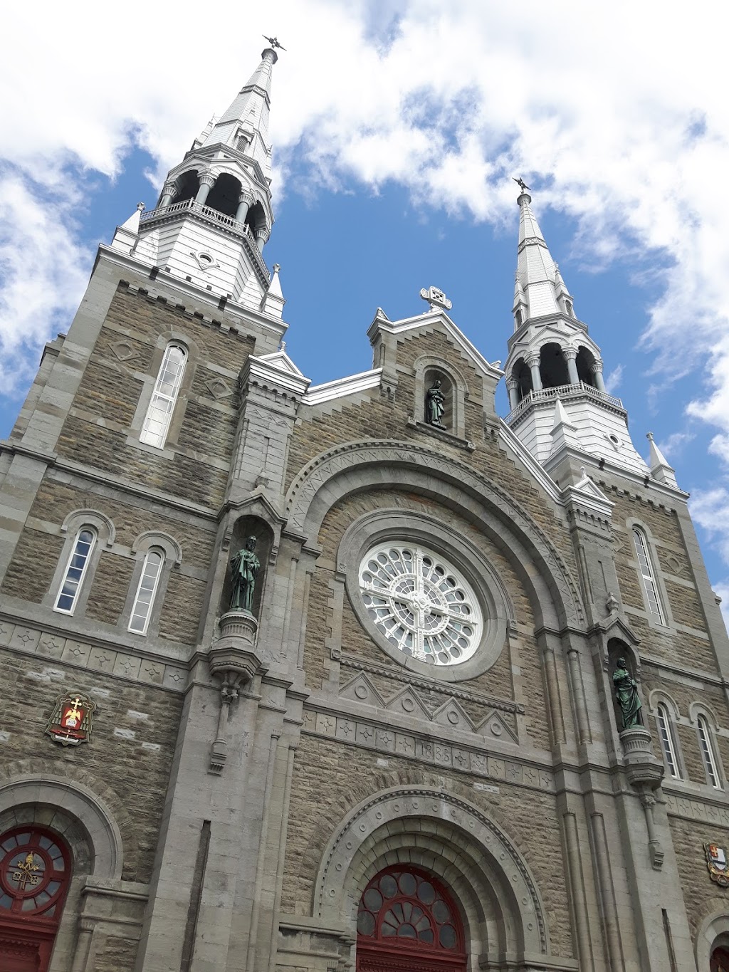 St Anne of Varennes Basilica | 30 Rue de la Fabrique, Varennes, QC J3X 1R1, Canada | Phone: (450) 652-2441