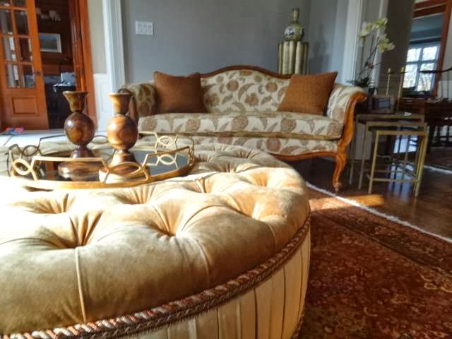 Princess Perfect Upholstery. | 963 Pape Ave, East York, ON M4K 3V6, Canada | Phone: (416) 465-0821