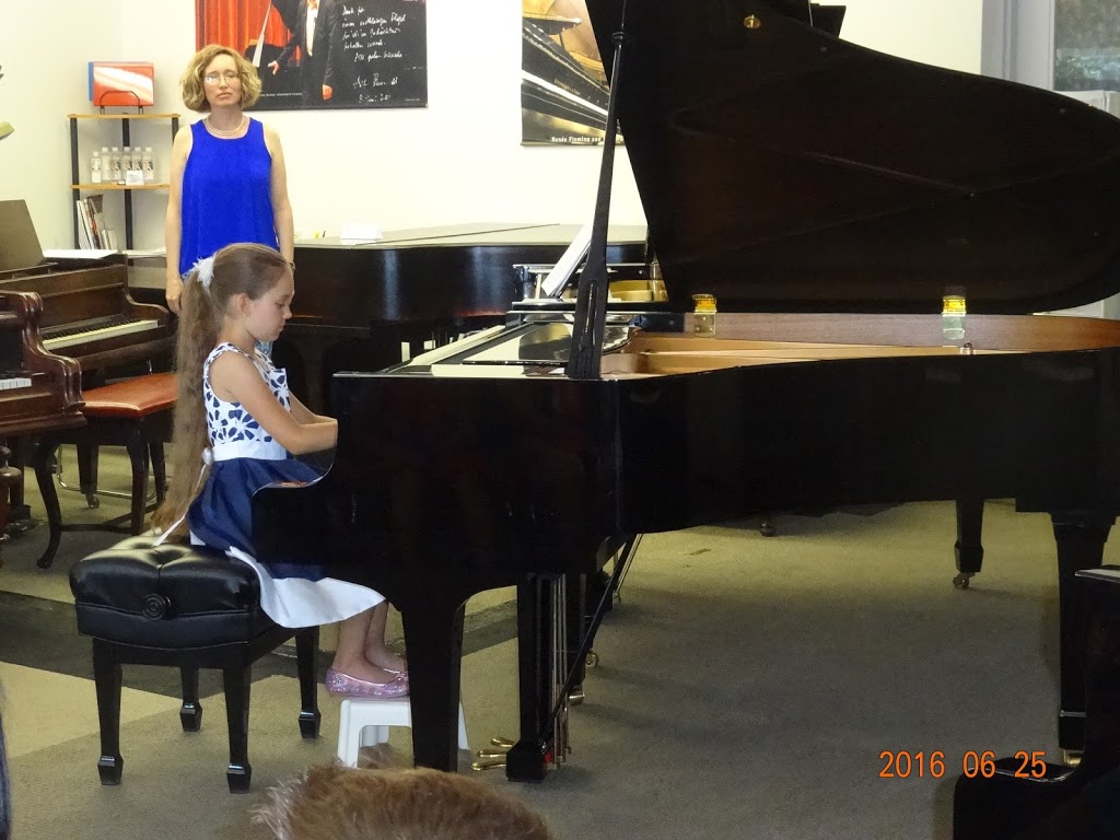 Oxana`s Piano Studio | 117 Sunridge St, Richmond Hill, ON L4E 3Z2, Canada | Phone: (647) 994-3884