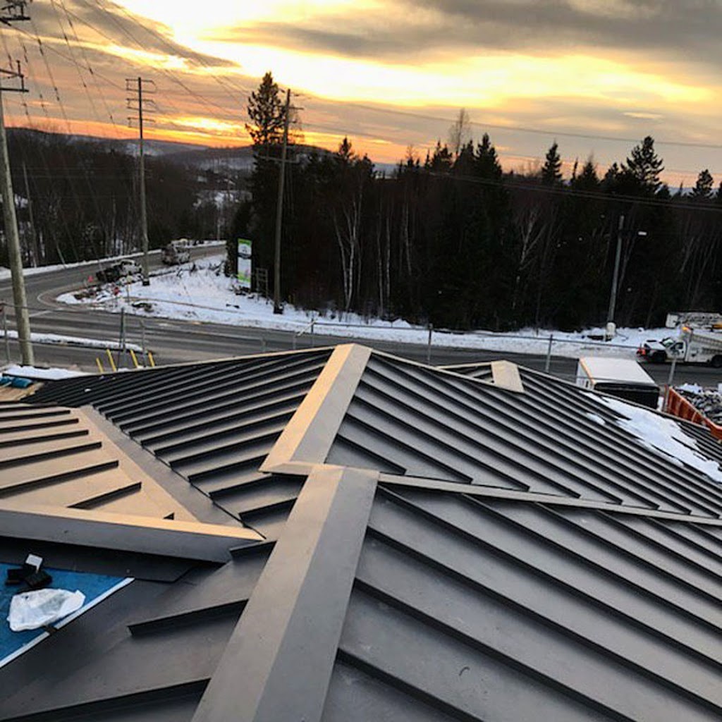 Muskoka Roofing Company | 440 Ecclestone Dr Unit 12, Bracebridge, ON P1L 1Z6, Canada | Phone: (705) 706-4454