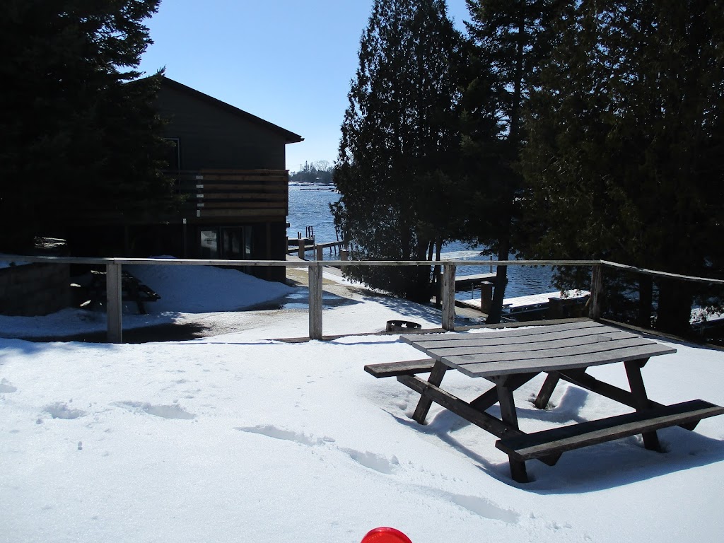 Sauble River Marina & Lodge Resort | 18 Marina Ave, Sauble Beach, ON N0H 2G0, Canada | Phone: (519) 422-1762