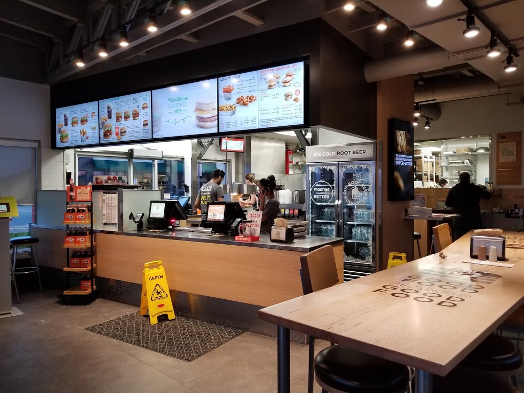 A&W Canada | 417 S Service Rd, Grimsby, ON L3M 4E8, Canada | Phone: (905) 945-0010