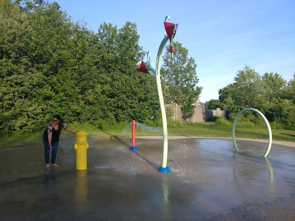 Bluegrass Splashpad | 199 Bridgestone Dr, Kanata, ON K2M 0C5, Canada