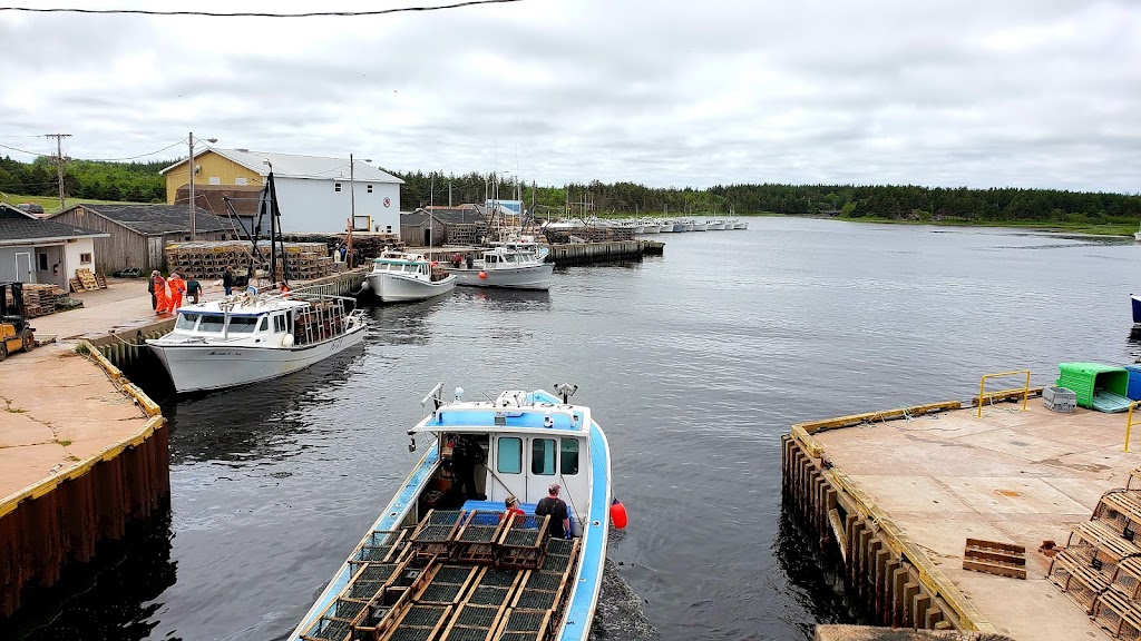 Shipwreck Point Lighthouse | 15 Lighthouse Rd, Souris, PE C0A 2B0, Canada | Phone: (850) 862-4069