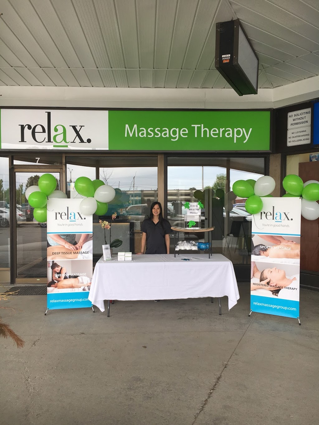 relax. Greenbank Massage Therapy | 250 Greenbank Rd, Nepean, ON K2H 8X4, Canada | Phone: (613) 596-5644