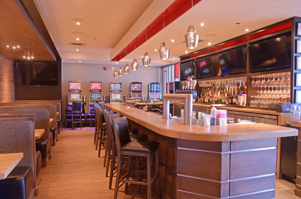 Barbies Resto Bar Grill | 600 Boulevard Sir-Wilfrid-Laurier, Beloeil, QC J3G 4J2, Canada | Phone: (450) 813-7167