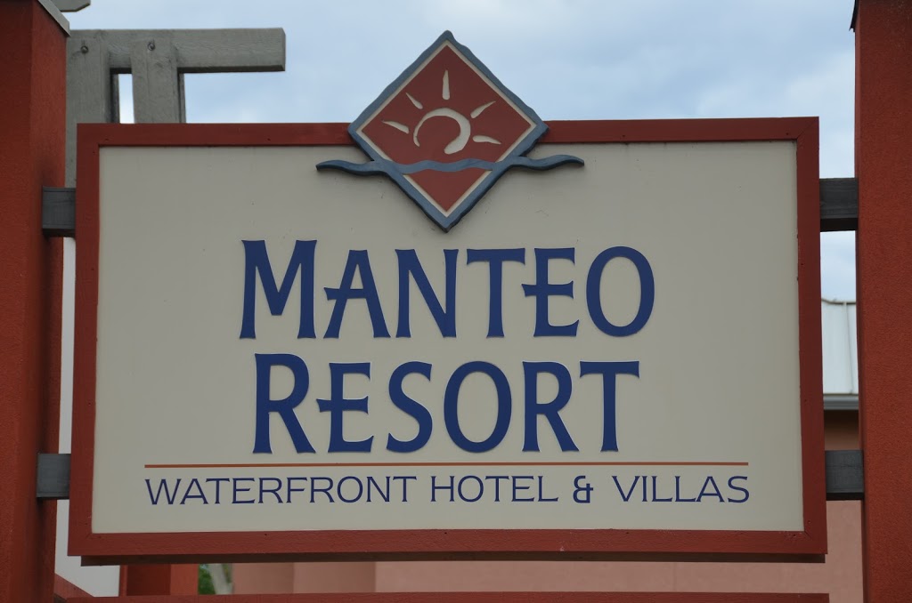 Manteo Resort Waterfront Hotel | 3762 Lakeshore Rd, Kelowna, BC V1W 3L4, Canada | Phone: (250) 860-1031