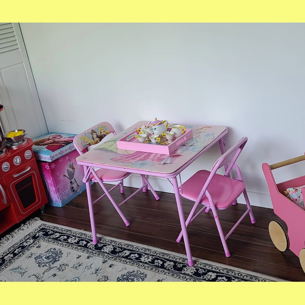 Happy Sunshine Daycare | 1103 Mountain Hwy, North Vancouver, BC V7J 2L8, Canada | Phone: (604) 773-9454