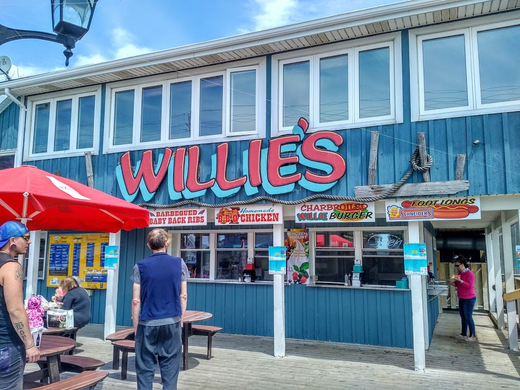 Willies | 6 St George St, Port Dover, ON N0A 1N0, Canada | Phone: (519) 583-3687