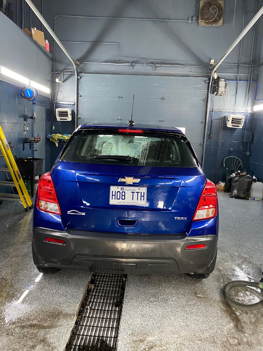 Atlantis Auto Spa | 10325 Boul Gouin O, Roxboro, QC H8Y 1S1, Canada | Phone: (438) 816-5674