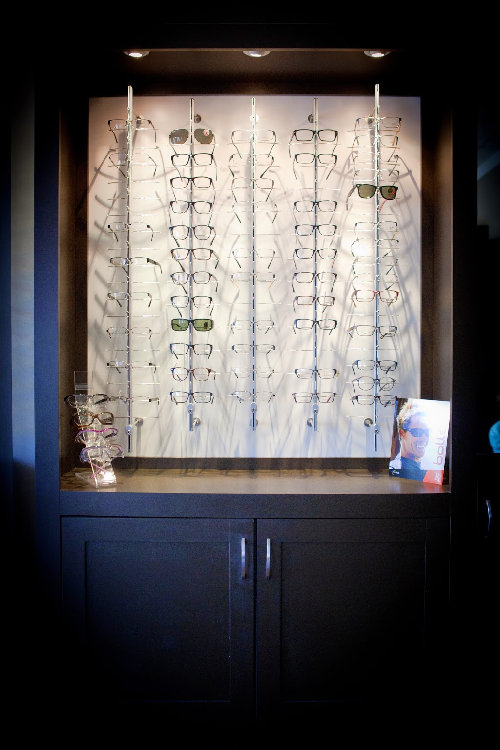 Comly Eye Care Optometry - Collingwood | 69 First St, Collingwood, ON L9Y 1A2, Canada | Phone: (705) 444-0008