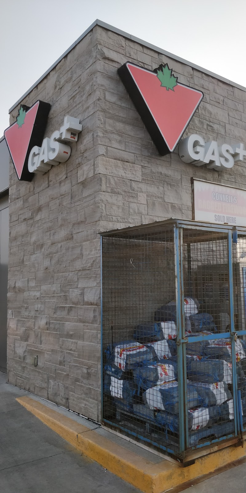 Canadian Tire Gas+ - HWY - Barrie 400 | 201 Fairview Rd, Barrie, ON L4N 9B1, Canada | Phone: (705) 725-9800