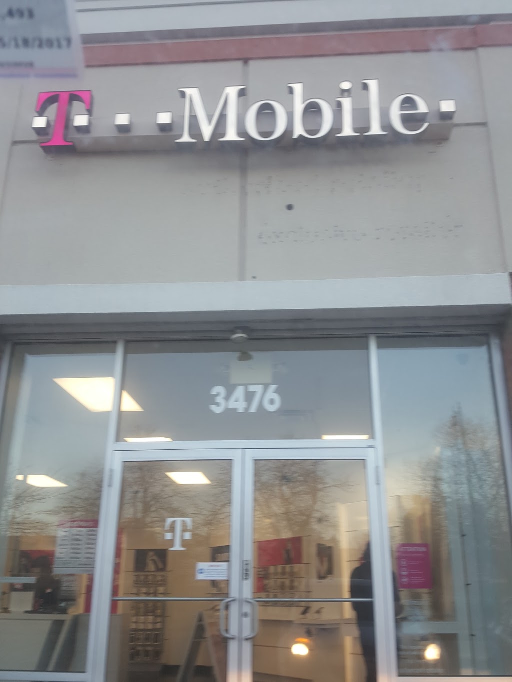 T-Mobile | 3476 Main St, Buffalo, NY 14214, USA | Phone: (716) 831-1300