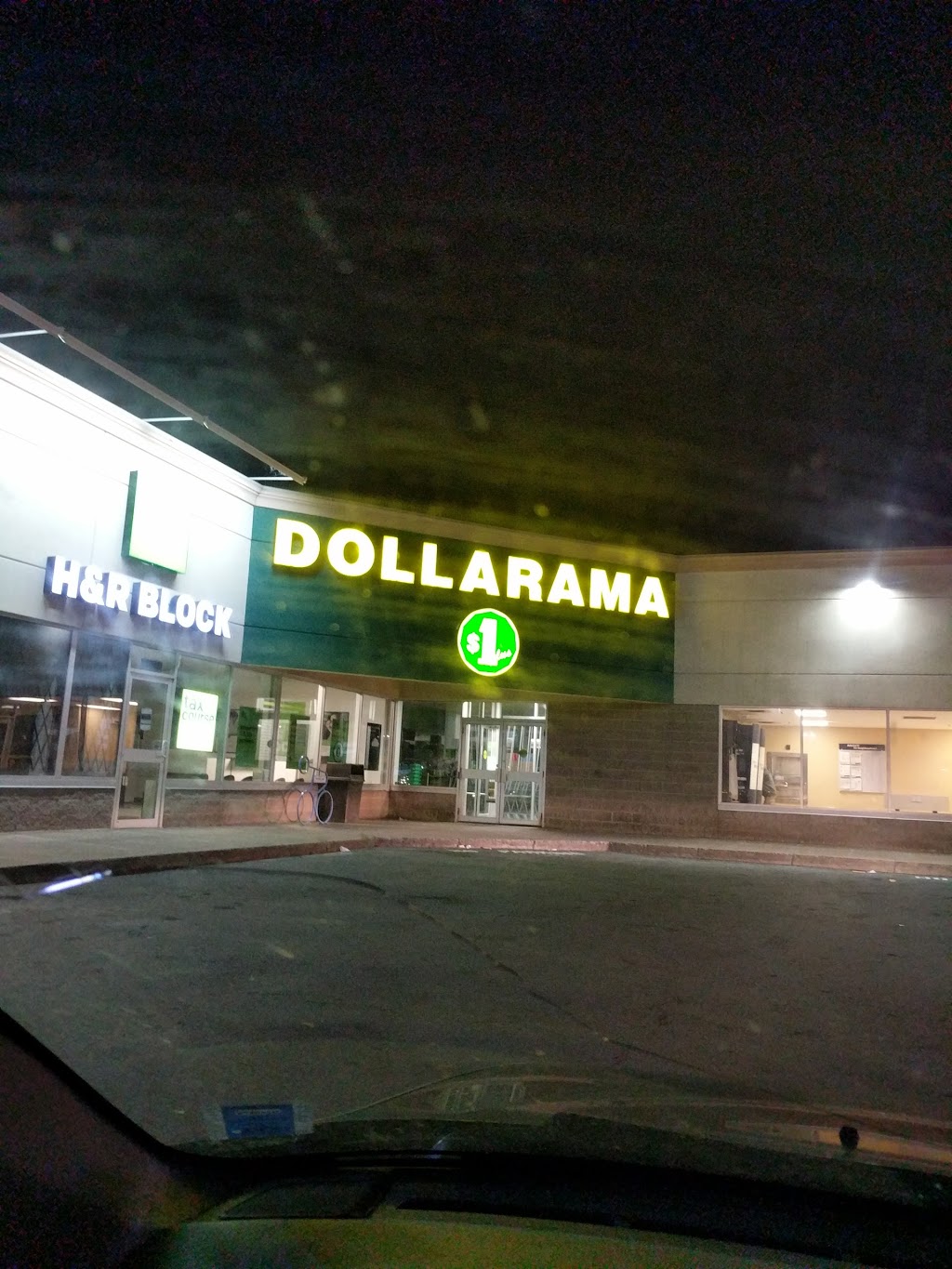 Dollarama | 50 Tacoma Dr, Dartmouth, NS B2W 3E5, Canada | Phone: (902) 434-5499