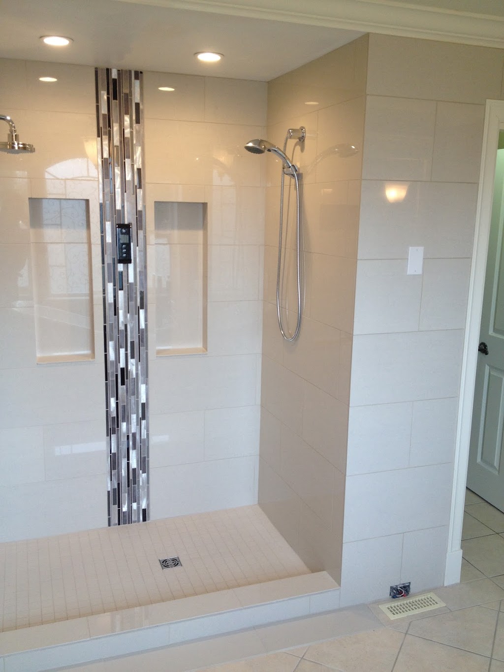 Out Of The Blue II Bathroom Renovations | 257 192 St, Surrey, BC V3S 9R9, Canada | Phone: (604) 377-2605