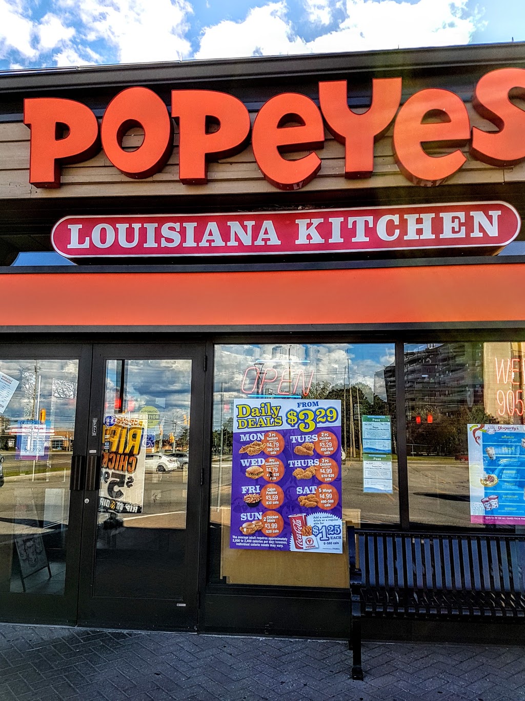 Popeyes | 6750 Winston Churchill Blvd, Mississauga, ON L5N 4C4, Canada | Phone: (905) 997-9229