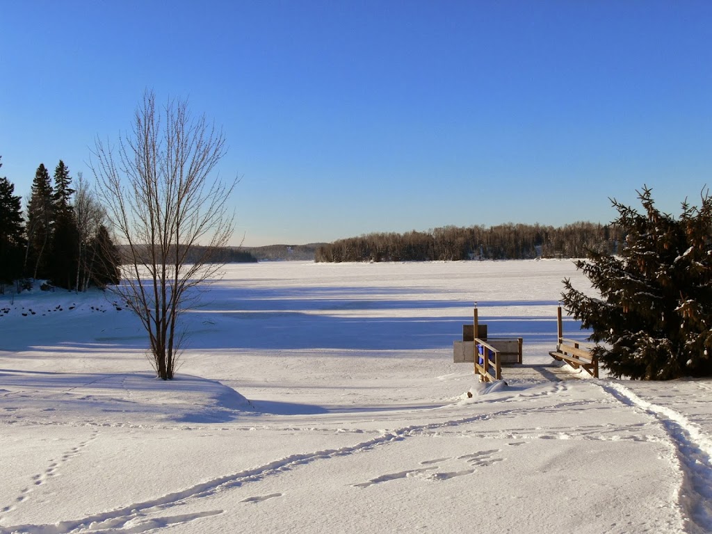 Gîte du Lac Taureau | 100 Chem. Saint-Benoit, Saint-Michel-des-Saints, QC J0K 3B0, Canada | Phone: (450) 833-6006