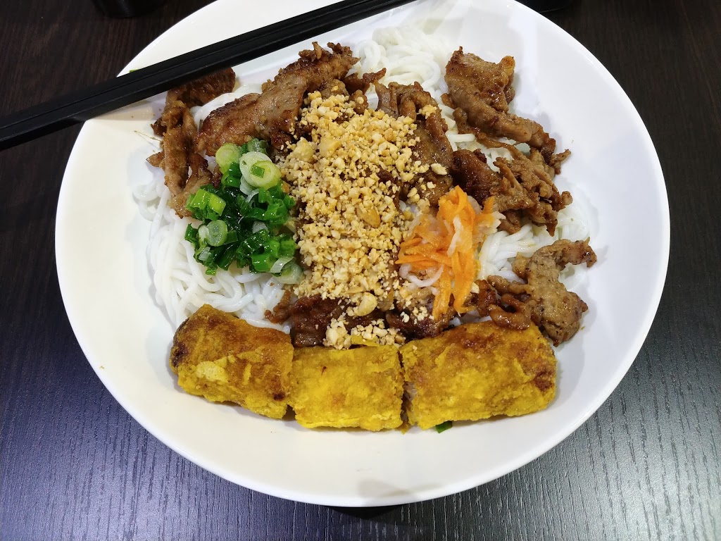Le Viet Asian Cuisine | 1210 Castlemore Ave, Markham, ON L6E 0H7, Canada | Phone: (905) 201-6111