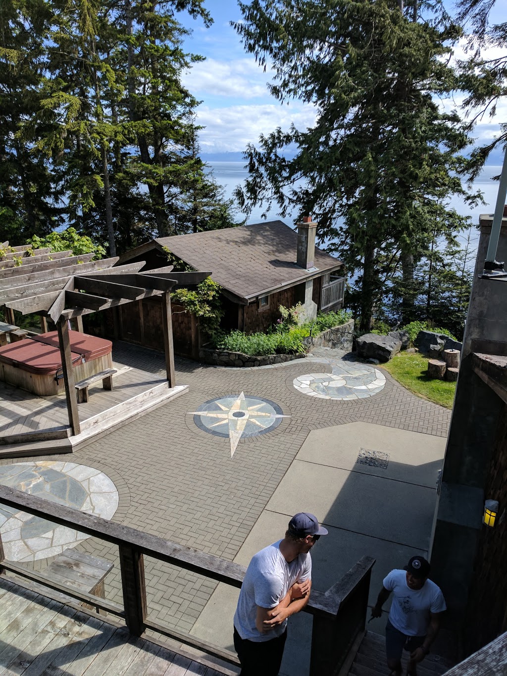 Craidelonna Oceanedge Lodging | 9143 W Coast Rd, Shirley, BC V9Z 1G3, Canada | Phone: (250) 646-2242