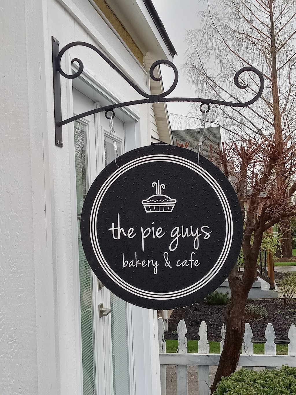 The Pie Guys Bakery & Cafe | 238 Ridge Rd N, Ridgeway, ON L0S 1N0, Canada | Phone: (905) 714-5474