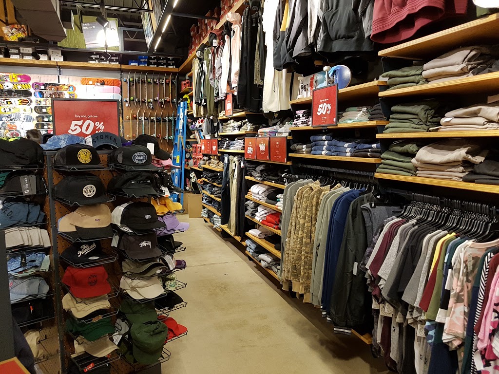 Zumiez | 221 Glendale Ave Suite 46, St. Catharines, ON L2T 2K9, Canada | Phone: (905) 684-5183