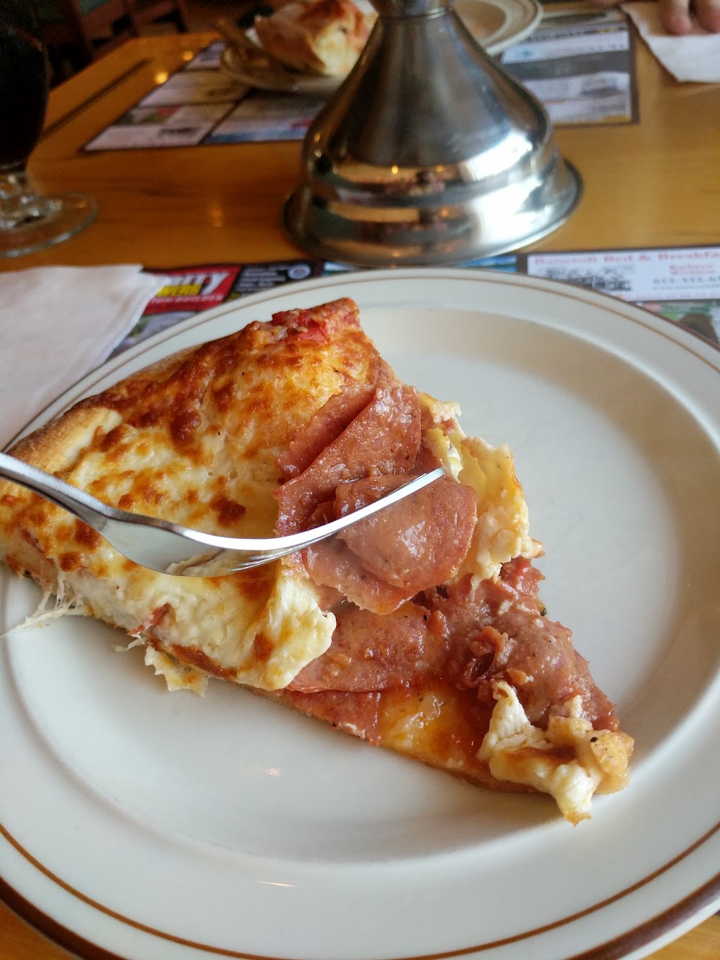 Vitos Pizzeria | 143 Hastings St N, Bancroft, ON K0L 1C0, Canada | Phone: (613) 332-4044