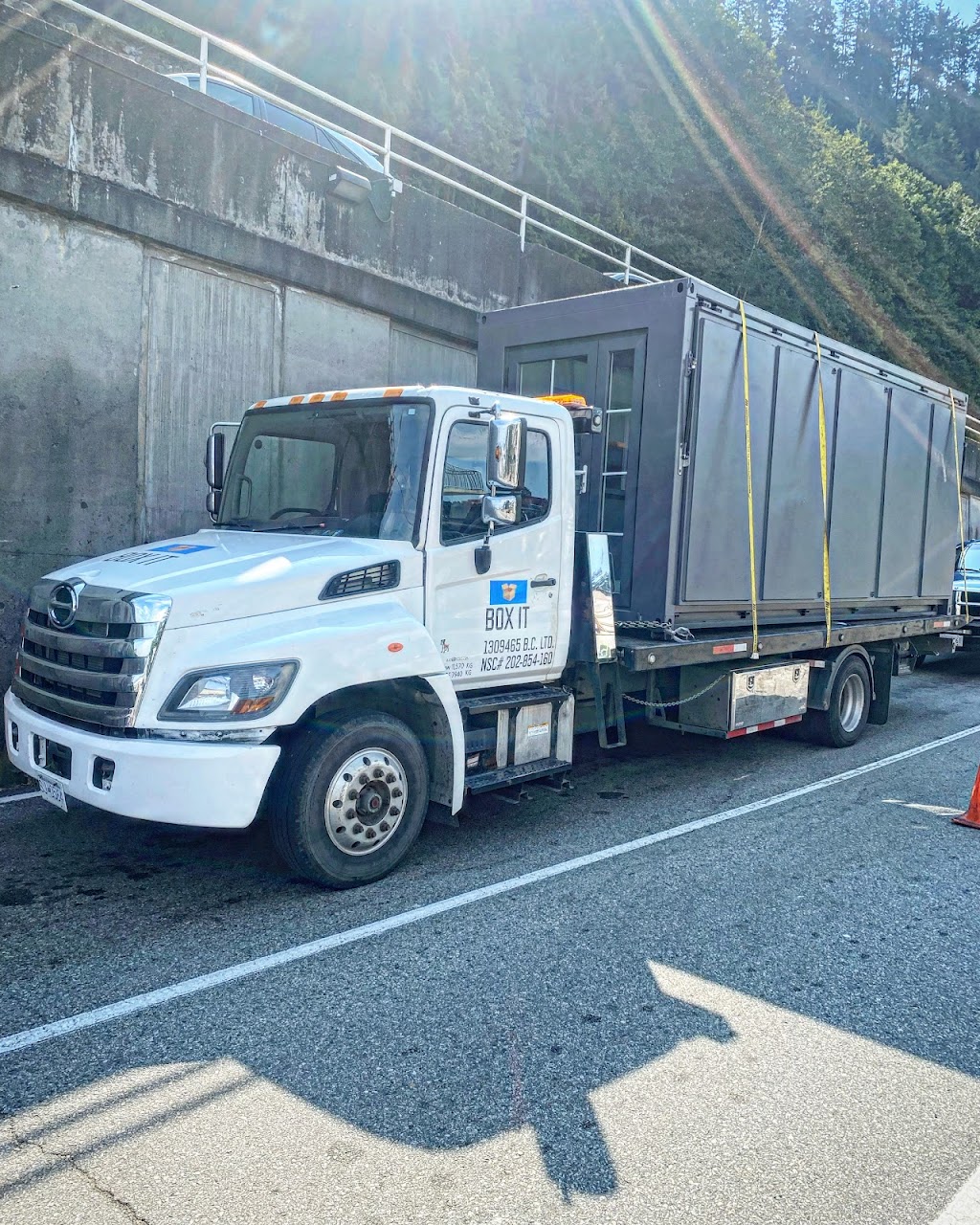 Box It Towing and Transport | 1605 Willemar Ave, Courtenay, BC V9N 3M4, Canada | Phone: (778) 992-1615