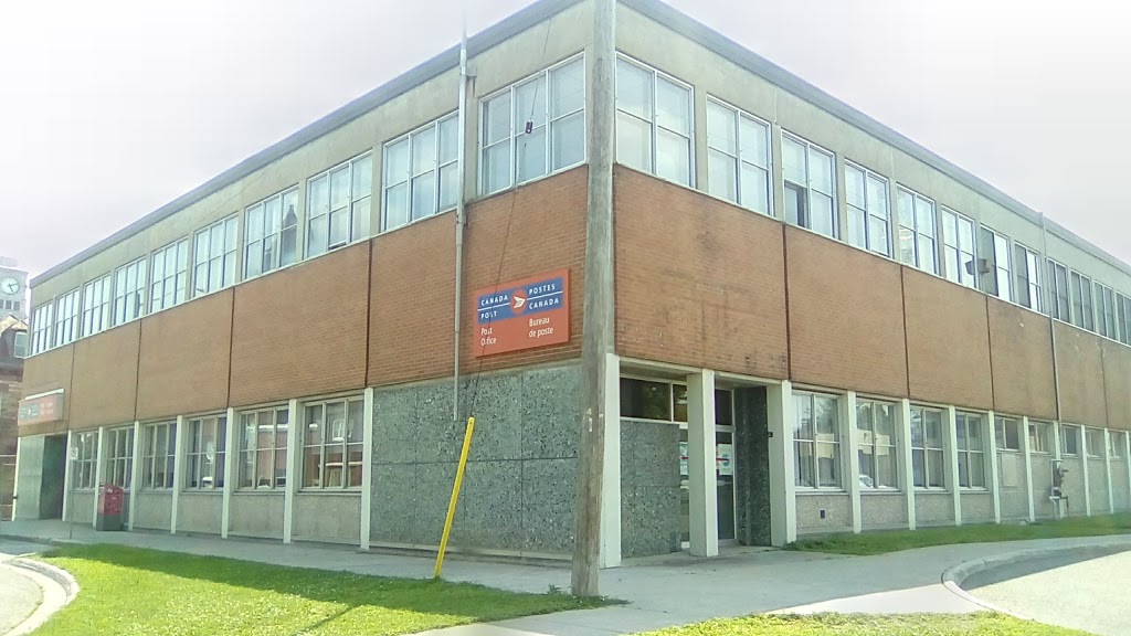 Canada Post | 17 Church St E, Smiths Falls, ON K7A 1H0, Canada