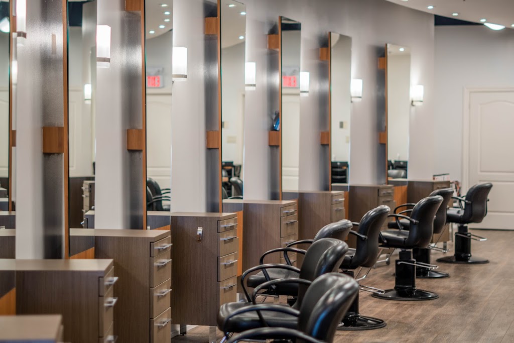 Venere Salon | 2000 Appleby Line, Burlington, ON L7L 6M6, Canada | Phone: (905) 319-8854