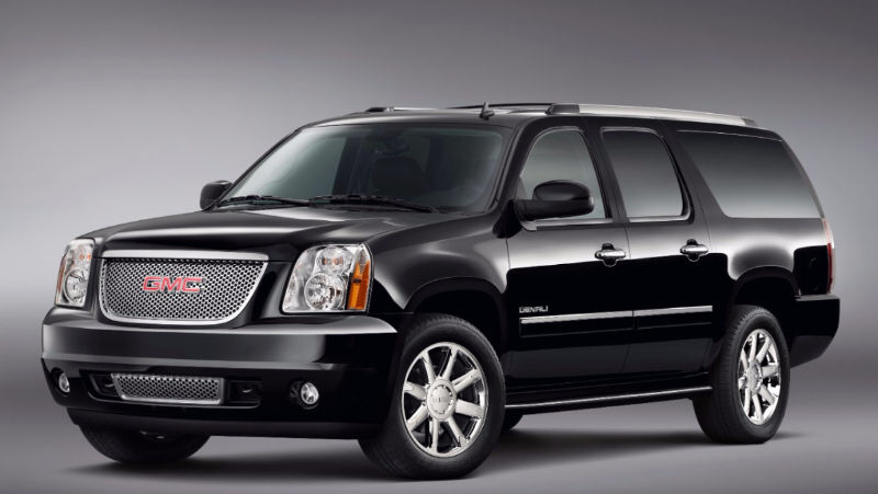 Mississauga Airport Limo | #, 54 Leadership Dr, Brampton, ON L6Y 0A5, Canada | Phone: (866) 982-2040