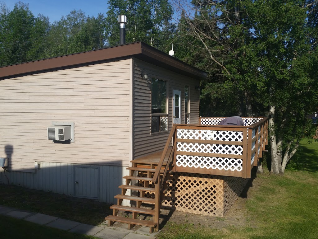 Tall Timber Lodge | 63 Tall Timber Rd, Lac du Bonnet, MB R0E 1A0, Canada | Phone: (204) 345-2972