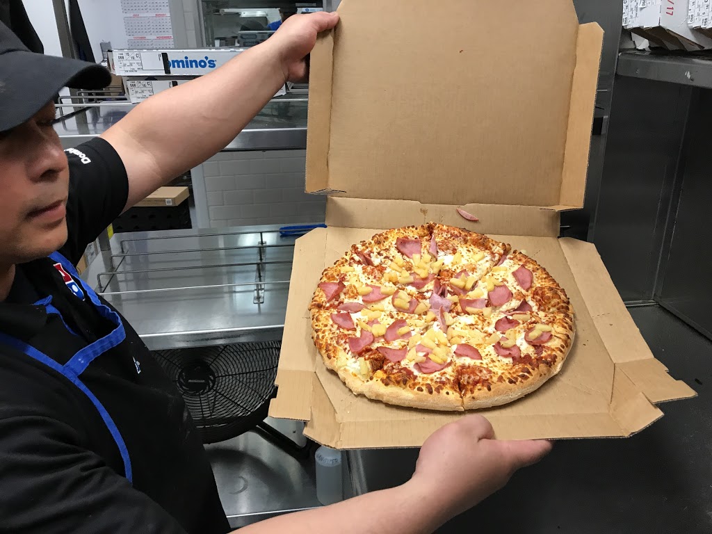 Dominos Pizza | 16335 Somercrest St SW, Calgary, AB T2Y 3M7, Canada | Phone: (403) 662-2900