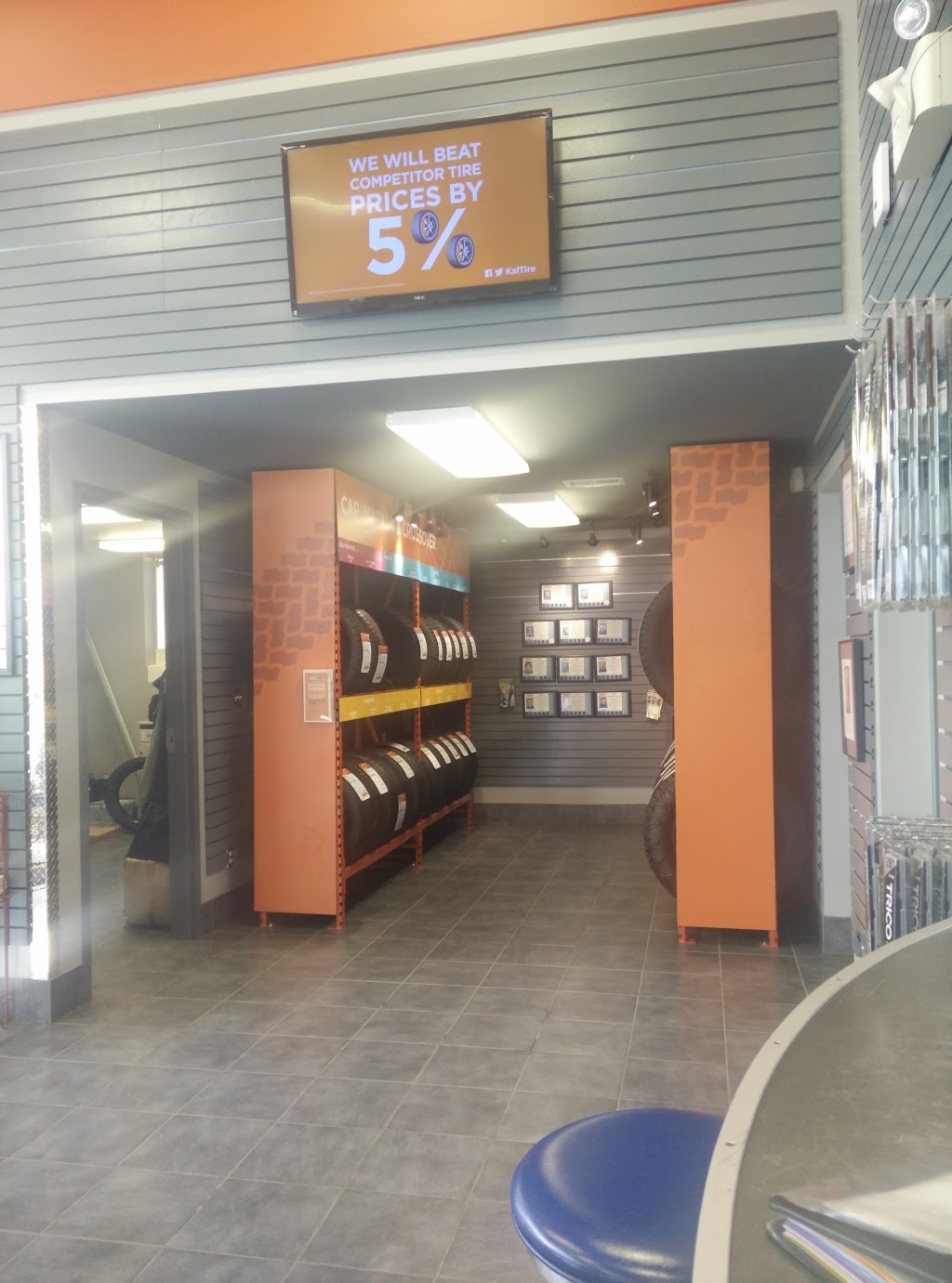 Kal Tire | 360 Shawville Blvd SE, Calgary, AB T2Y 3S4, Canada | Phone: (403) 264-0821