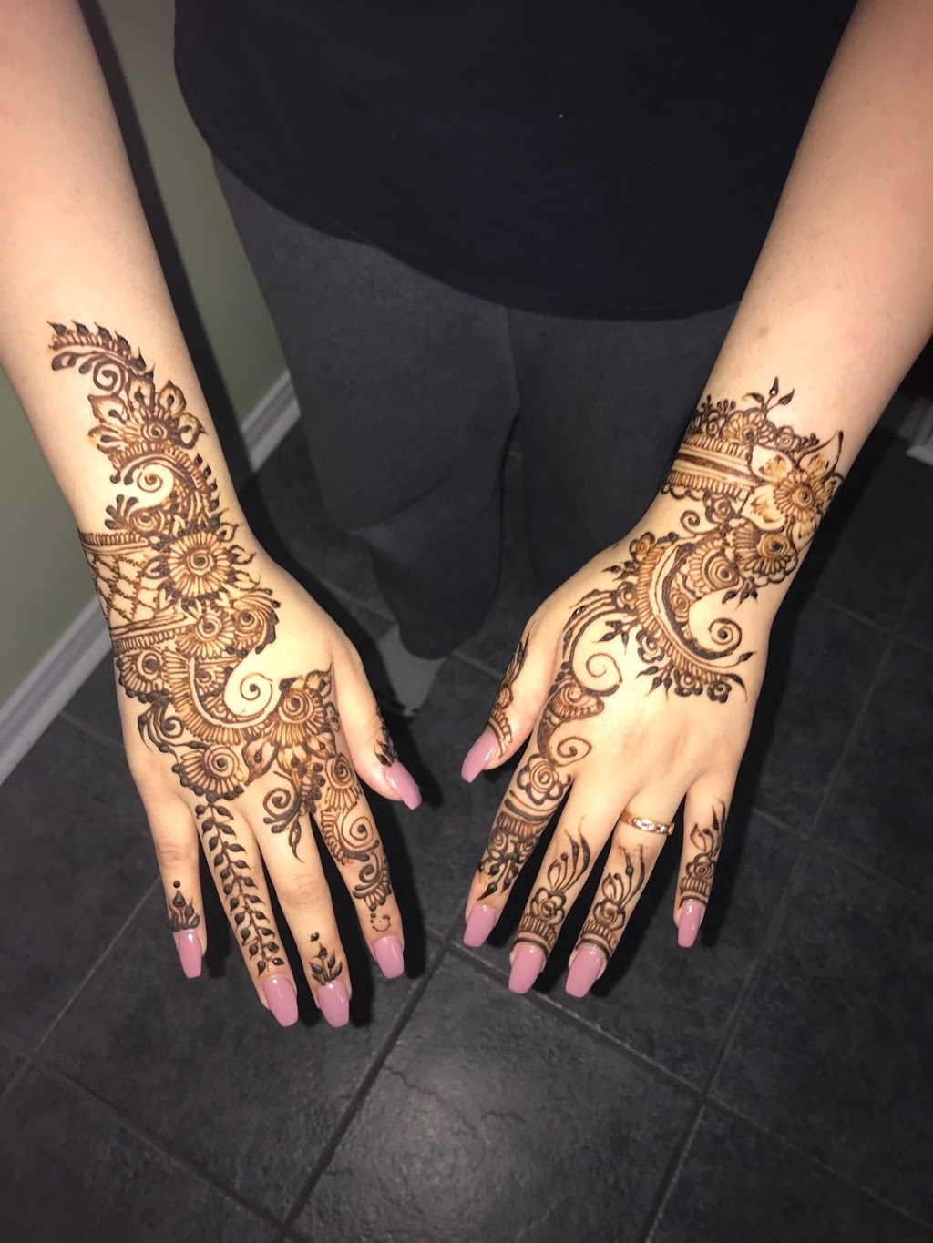 Henna By Abeer | Locarno St, Brampton, ON L6R, Canada | Phone: (437) 788-7651