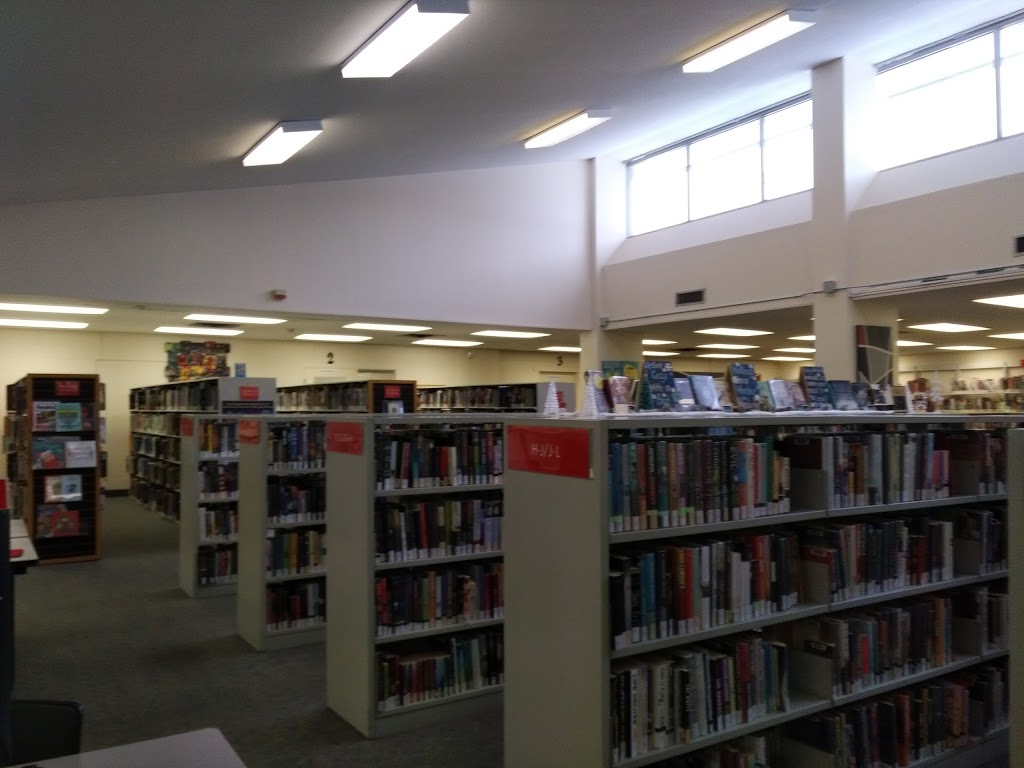 Oakville Public Library - White Oaks Branch | 1070 McCraney St E, Oakville, ON L6H 2R6, Canada | Phone: (905) 815-2038