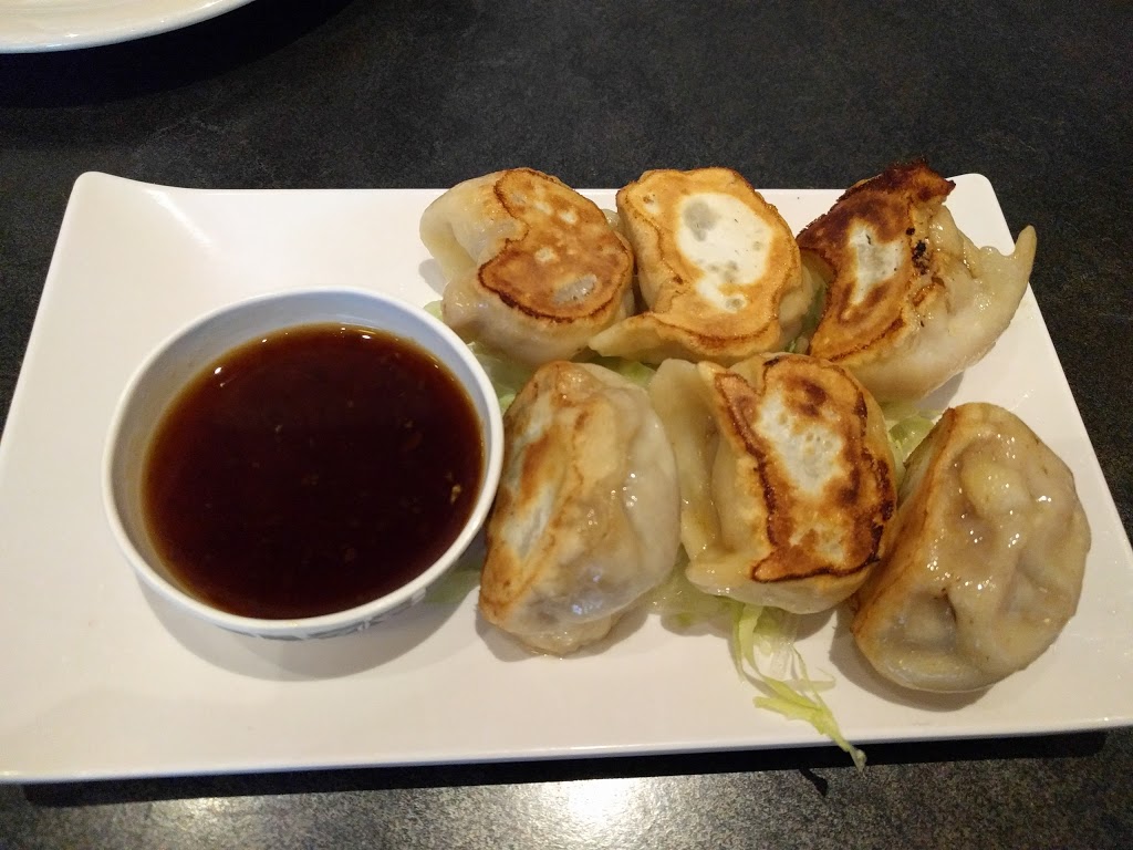 Qings Cuisine | 610 Huronia Rd, Barrie, ON L4N 9H2, Canada | Phone: (705) 503-6610