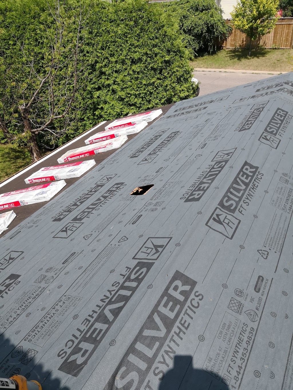 Extop Roofing Ltd | 400 Cresthaven Dr, Nepean, ON K2G 4P4, Canada | Phone: (613) 686-1234