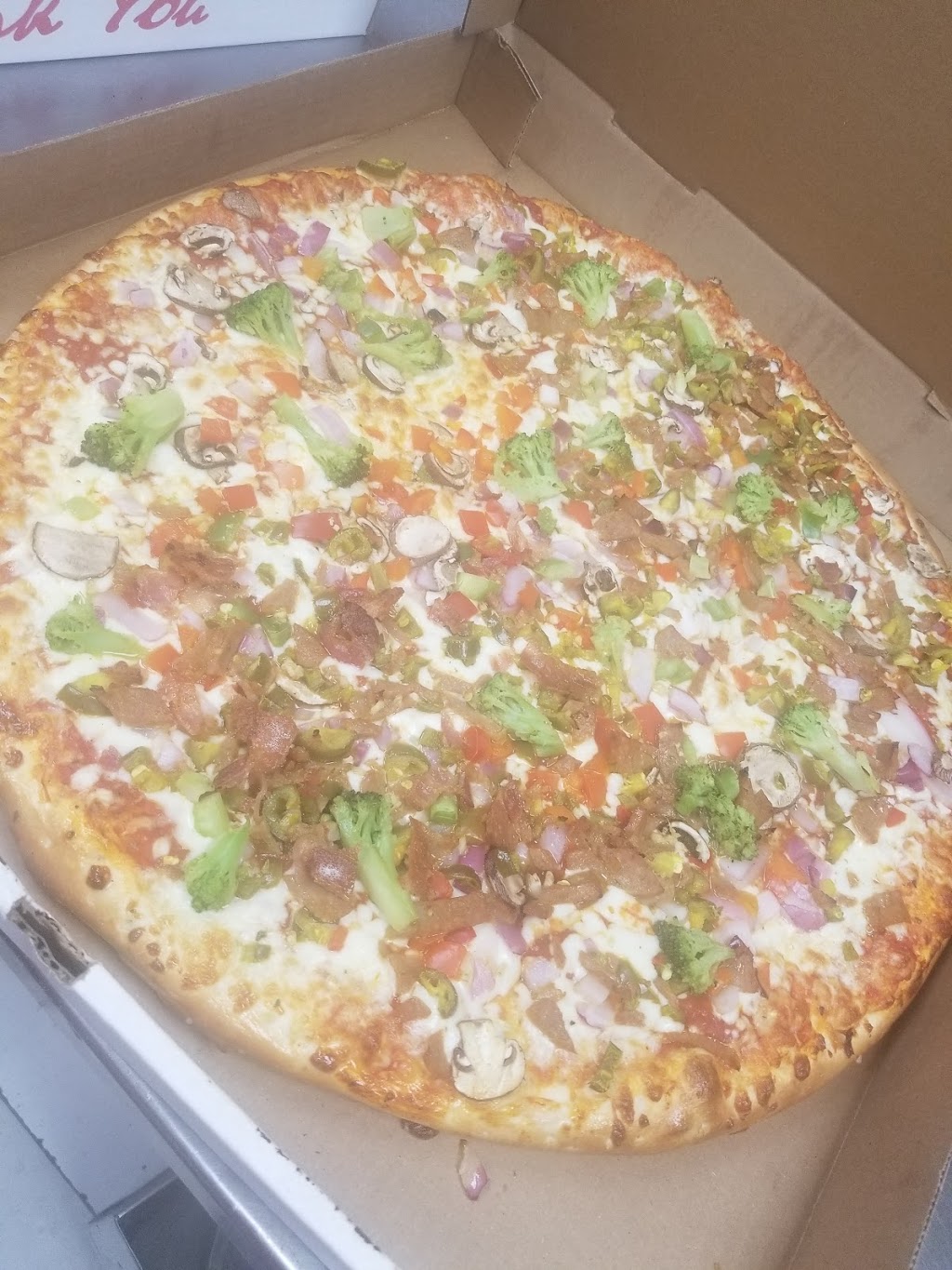 Pizza Bell & Wings | 96 Centennial Pkwy N #4, Hamilton, ON L8E 1H7, Canada | Phone: (905) 573-7333