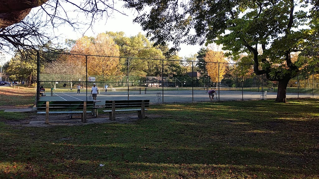 High Park Tennis Courts | 11 Colborne Lodge Dr, Toronto, ON M6R, Canada | Phone: (416) 917-1206