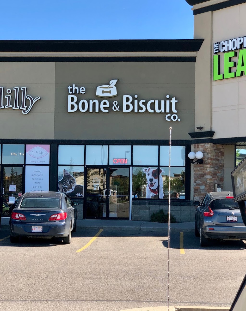 Bone & Biscuit - Pet Store + Dog Wash | 201 Southridge Dr #331, Okotoks, AB T1S 0B2, Canada | Phone: (587) 757-0347