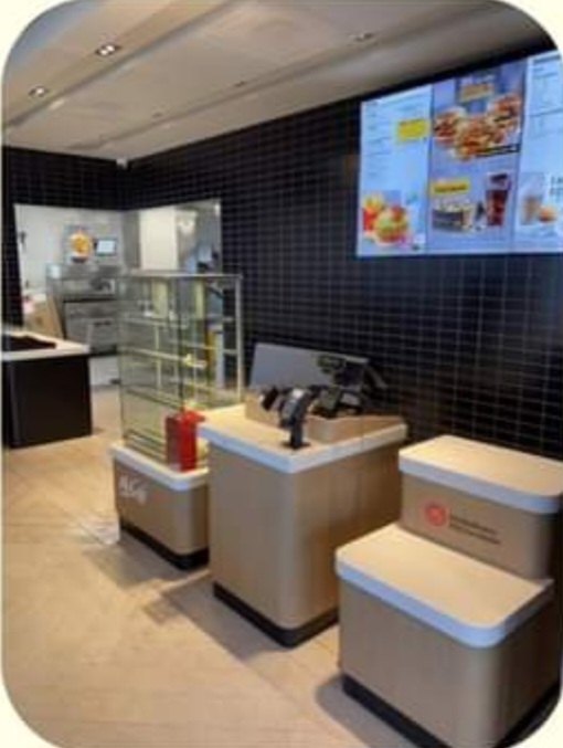 McDonalds | 3600 Bd de Monseigneur-Fortier Suite 200, Sherbrooke, QC J1L 0J6, Canada | Phone: (819) 481-0500