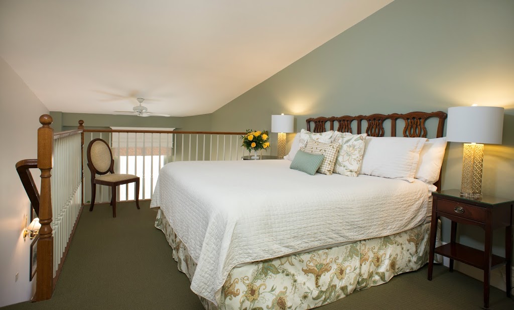 Inn On The Twenty | 3845 Main St, Jordan Station, ON L0R 1S0, Canada | Phone: (905) 562-5336