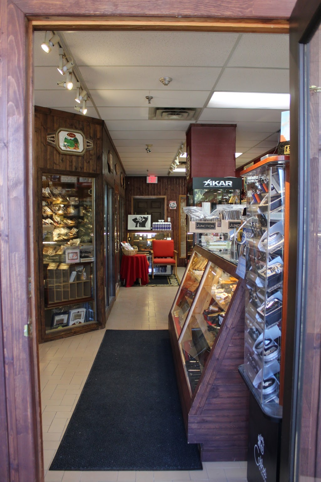 Queenston Havana | 875 Main St W, Hamilton, ON L8S 4P9, Canada | Phone: (905) 561-3360