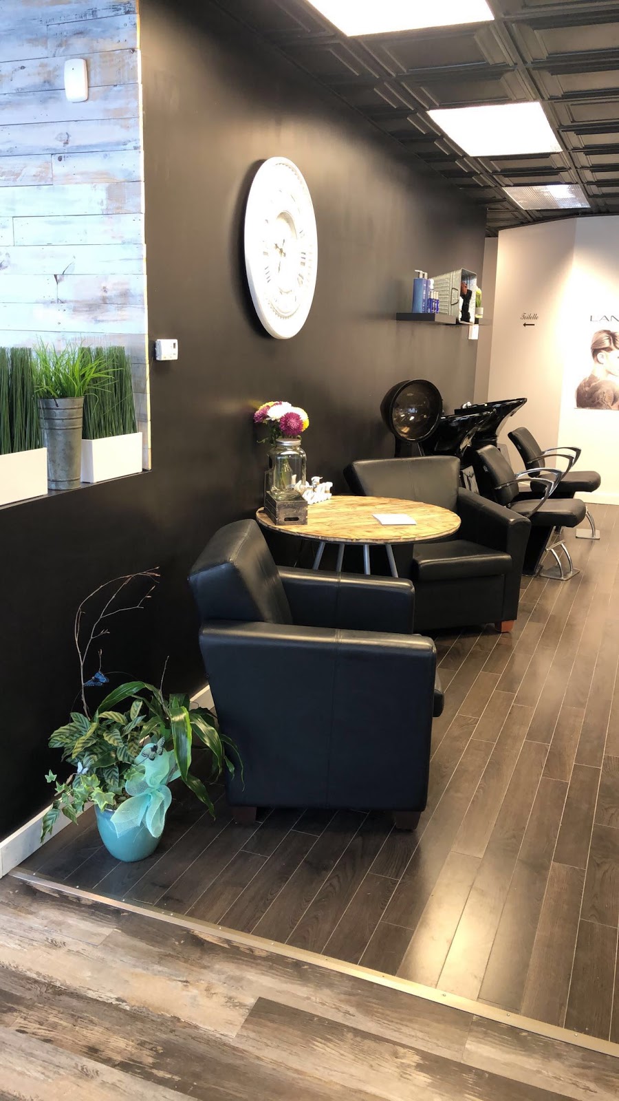 Le Rustik Coiffure et Esthétique | 4600 Boulevard Sainte-Rose, Laval, QC H7R 1Z2, Canada | Phone: (450) 314-2244